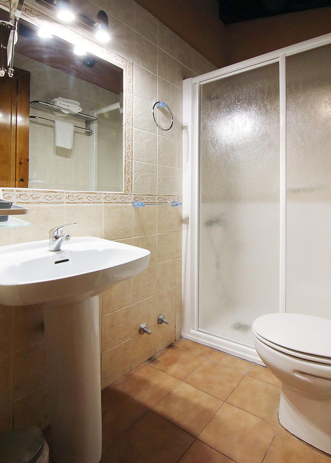 Apartamentos Turisticos Los Abuelos Montemayor de Pililla ภายนอก รูปภาพ