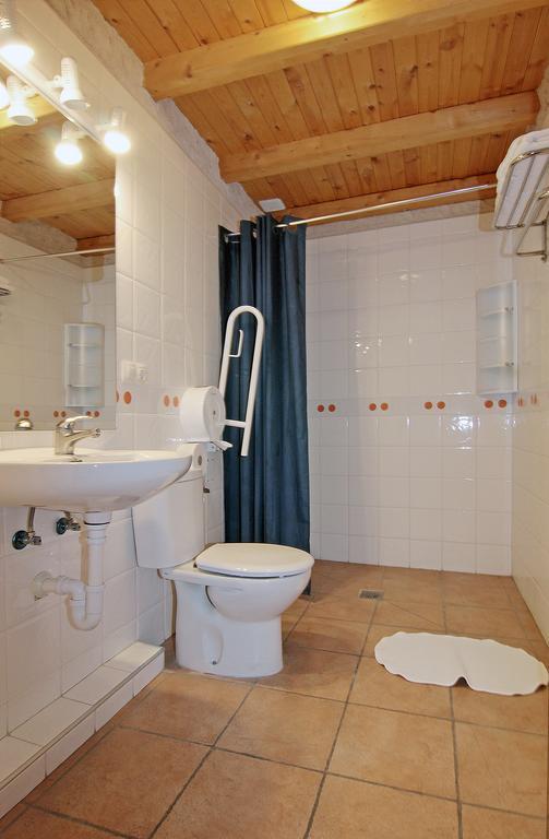 Apartamentos Turisticos Los Abuelos Montemayor de Pililla ภายนอก รูปภาพ